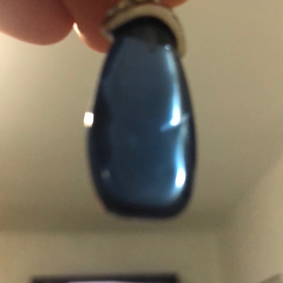 Kenneth Jay Lane Sapphire color earrings - Picture 3 of 3